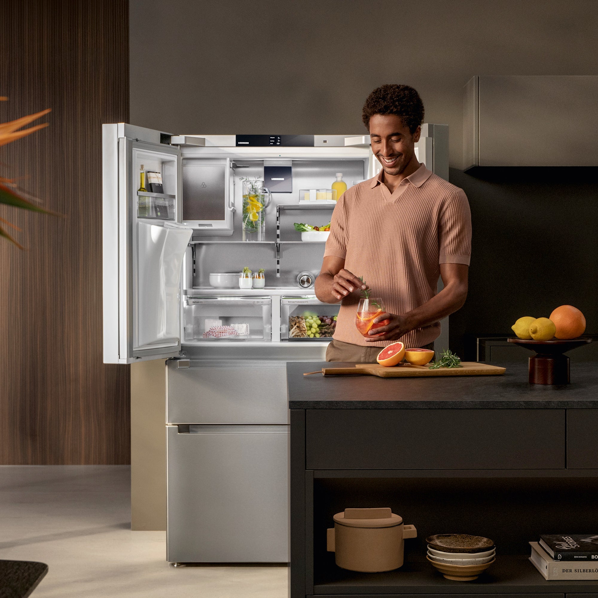 Liebherr - ცალკე მდგომი მაცივარი