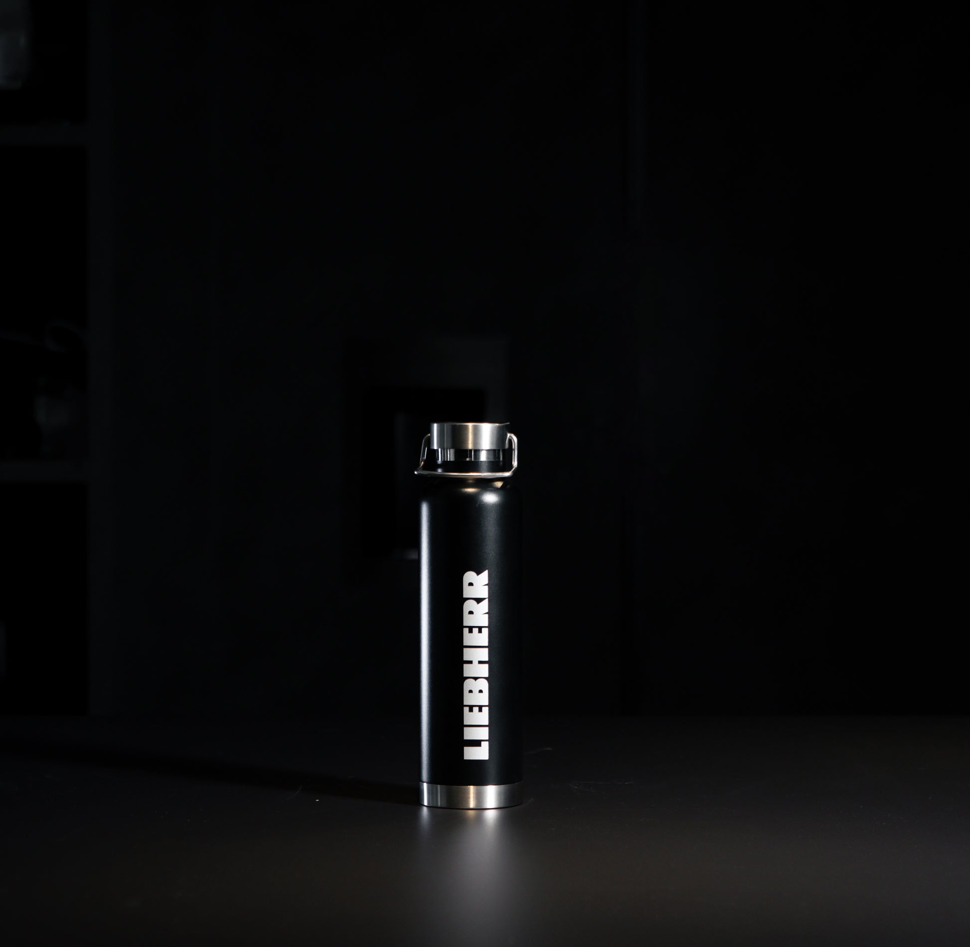Monolith Bottle