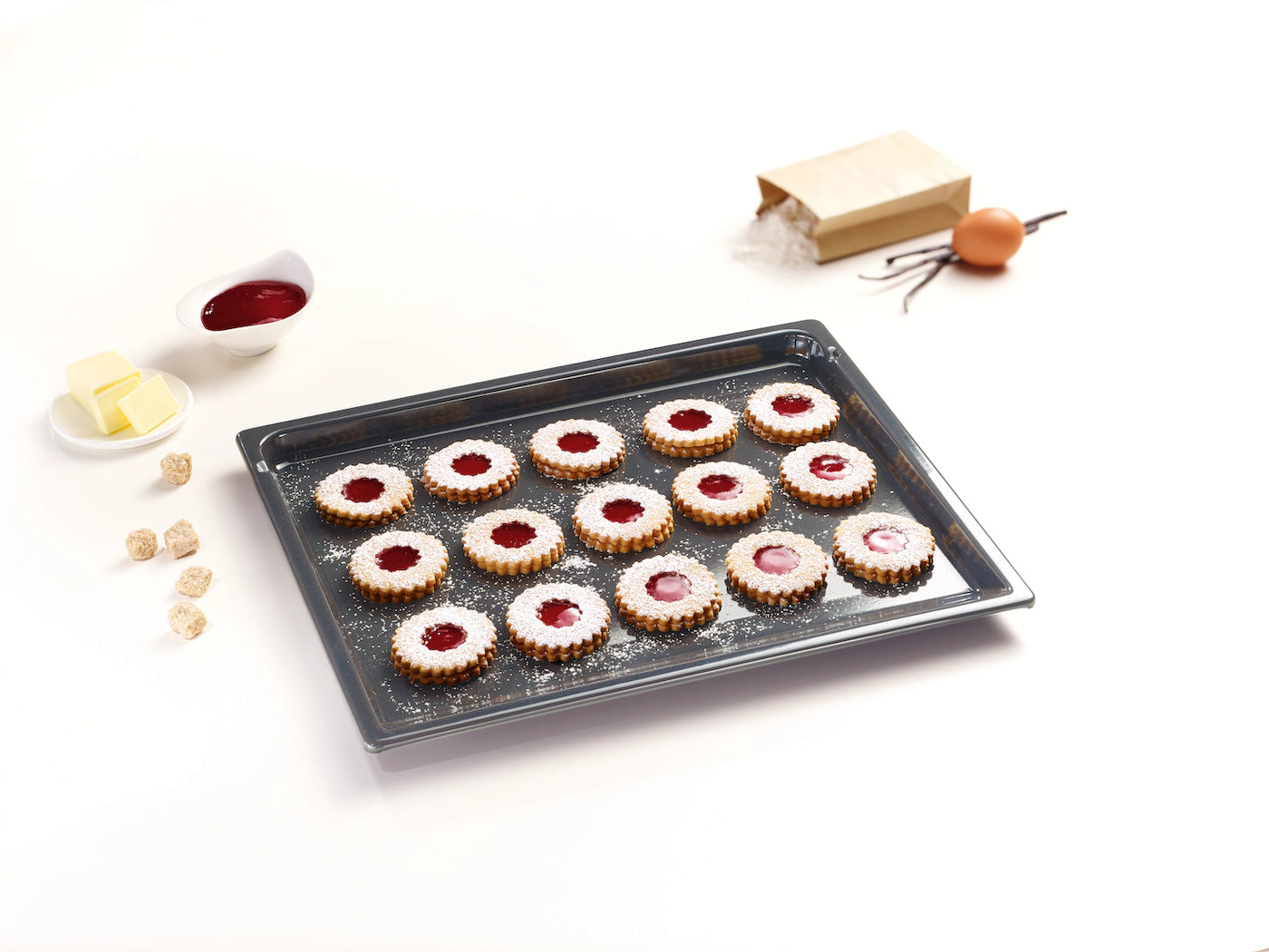 BAKING TRAY