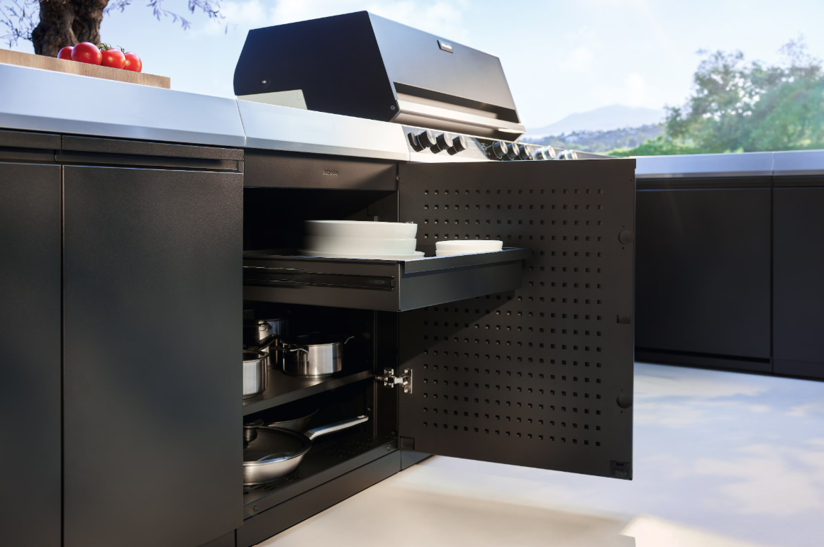 Dreams – Store M - აუთდორ თარო